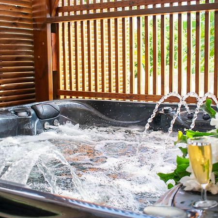 Villa Le Colonial Zen - T4 A 5 Mn Aeroport 생트 마리 외부 사진