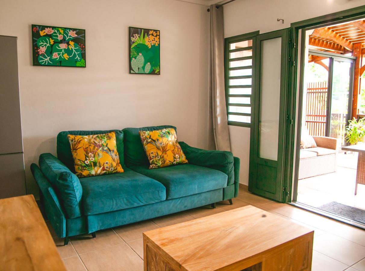 Villa Le Colonial Zen - T4 A 5 Mn Aeroport 생트 마리 외부 사진