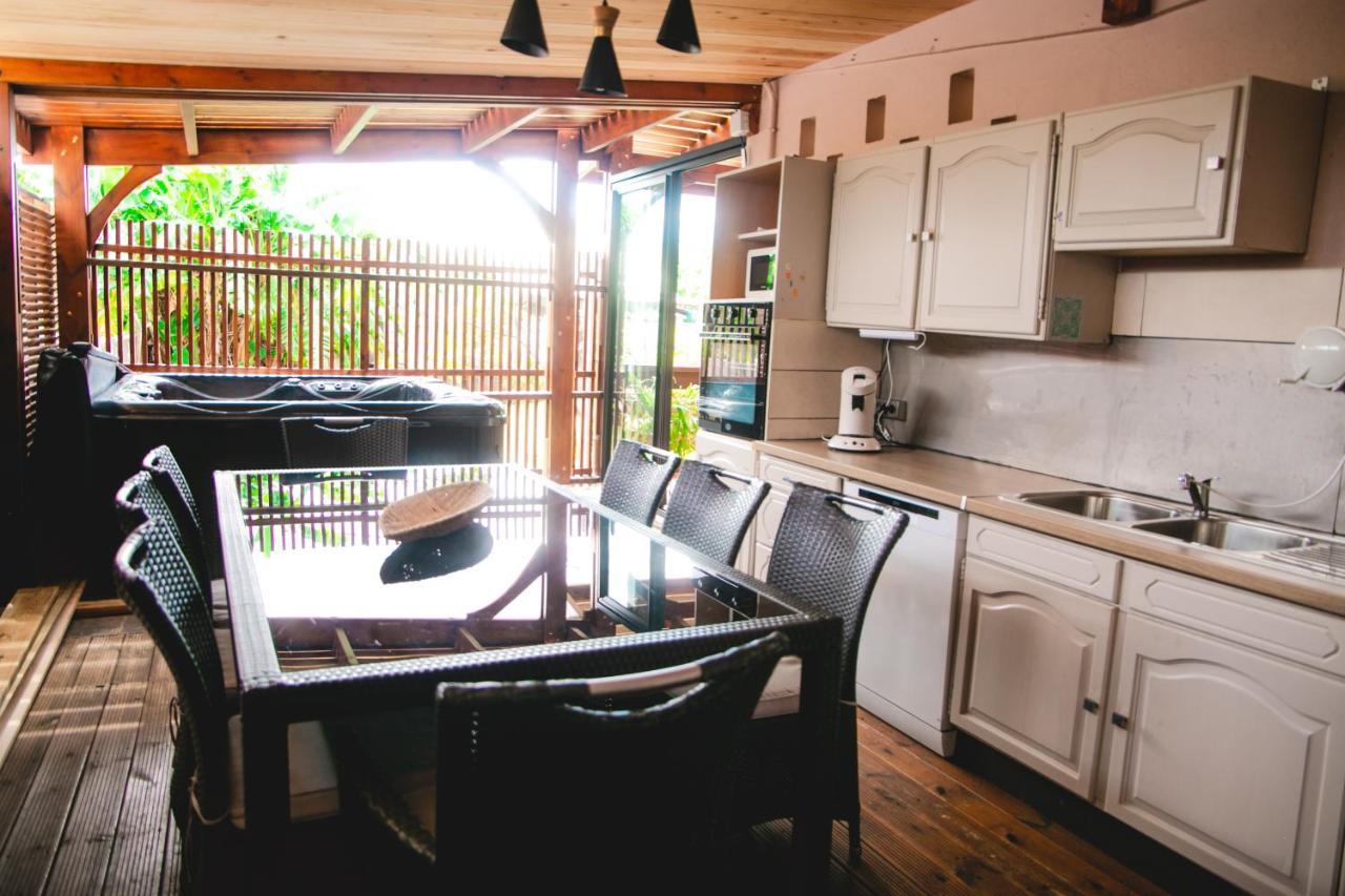 Villa Le Colonial Zen - T4 A 5 Mn Aeroport 생트 마리 외부 사진