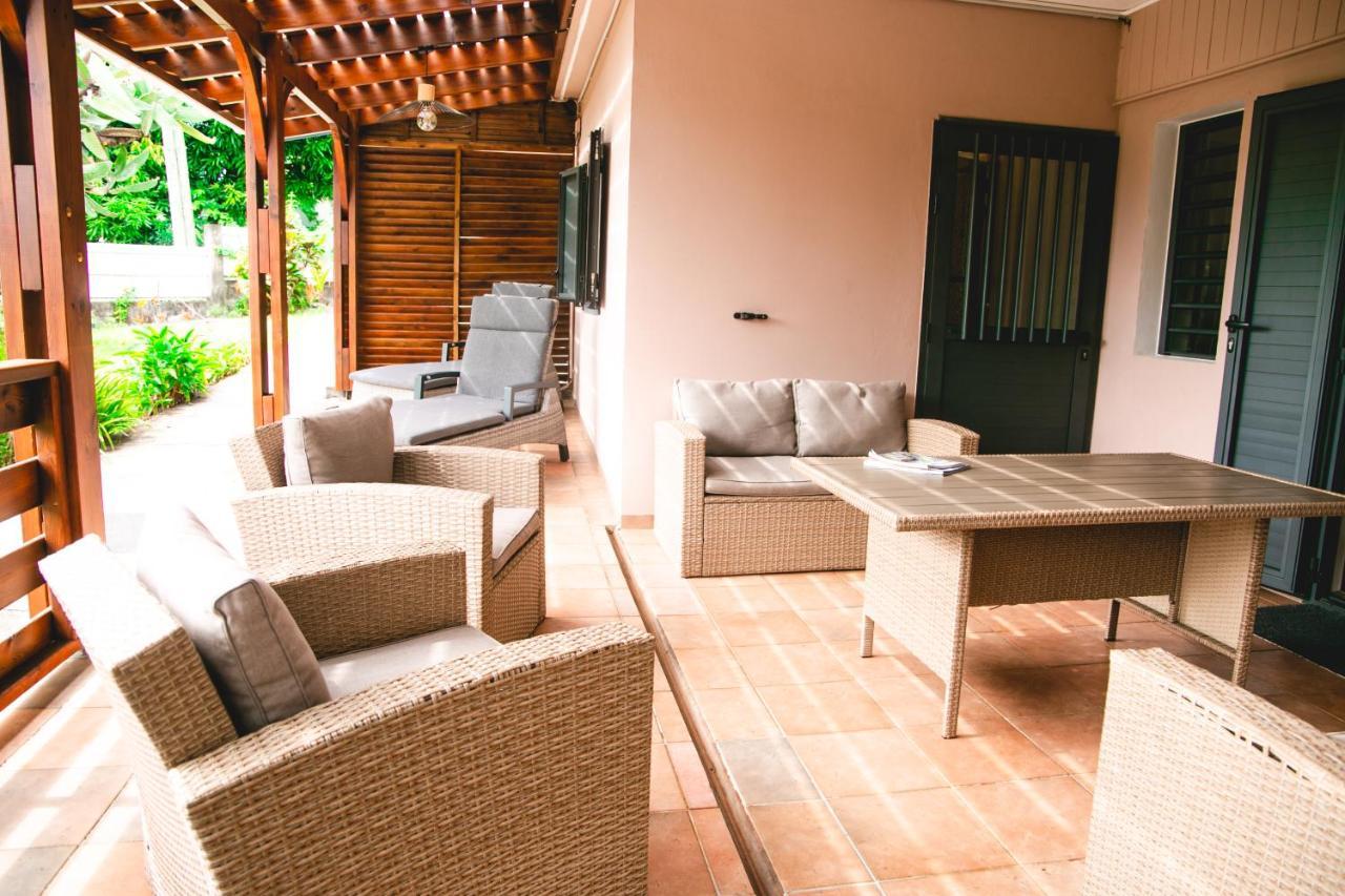 Villa Le Colonial Zen - T4 A 5 Mn Aeroport 생트 마리 외부 사진