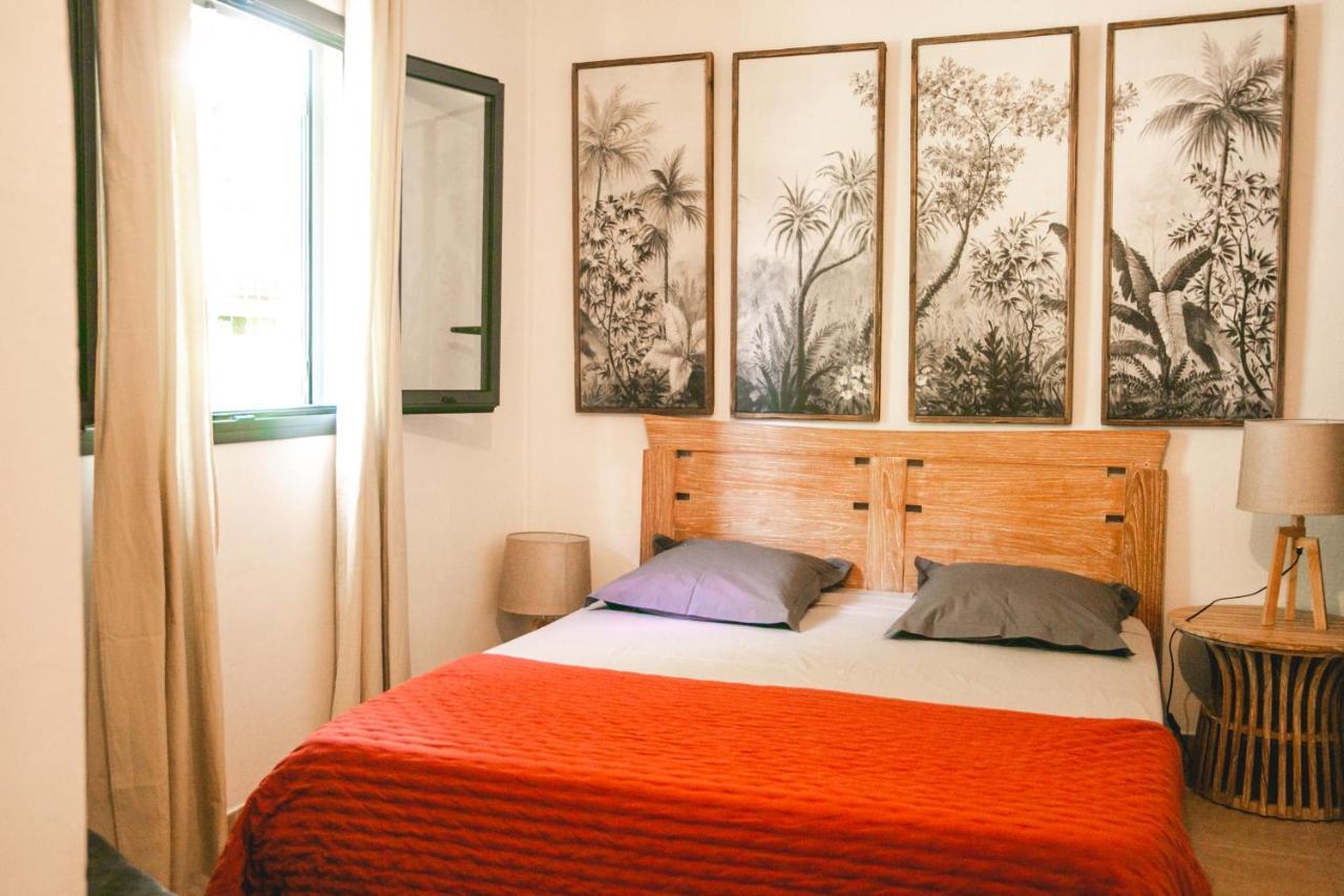 Villa Le Colonial Zen - T4 A 5 Mn Aeroport 생트 마리 외부 사진